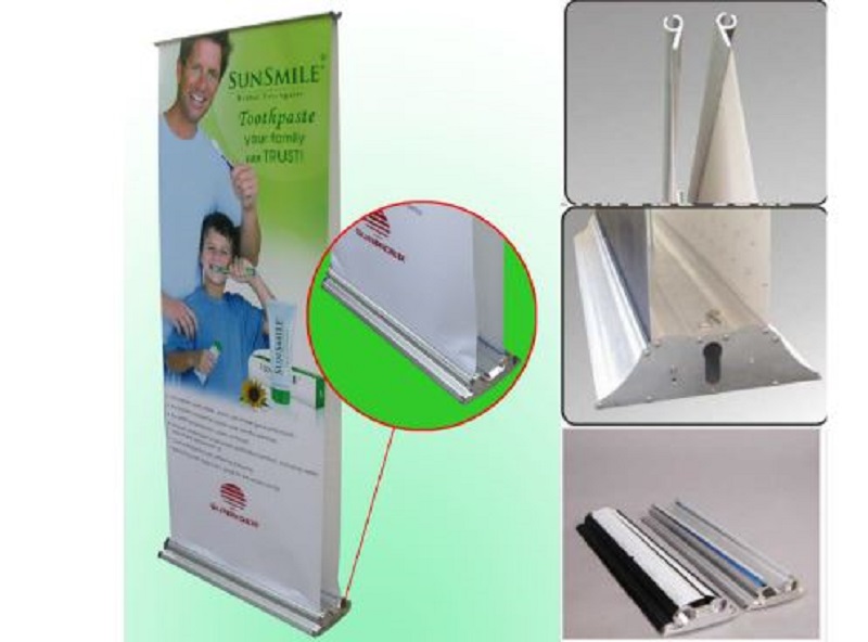 5-standeee-hao-hoa-nhua-2-mat