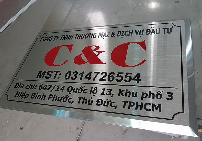 bang-hieu-inox-trang-xuoc