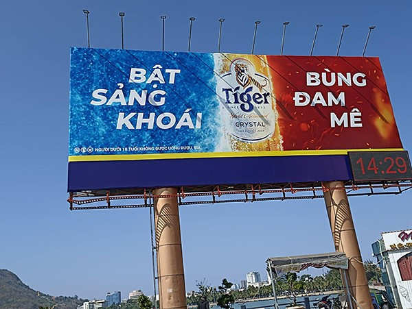 biển quảng cáo ngoài trời