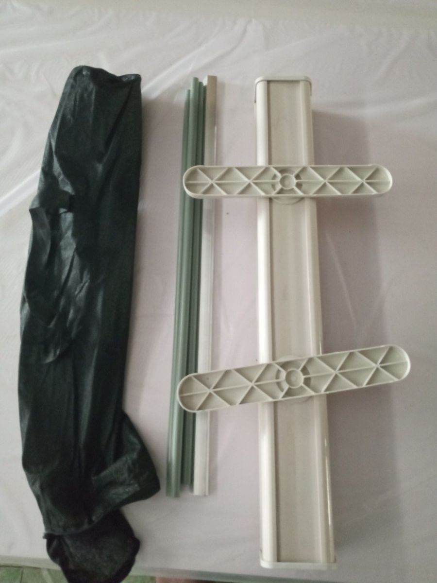 standee-cuon-nhua-thuong