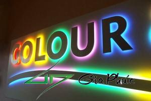 Dịch vụ lắp đặt chữ nổi mica inox giá rẻ quận 1